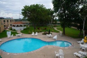 The Biltmore Hotel & Suites Main Avenue, Fargo